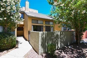 Tucson Townhome for Sale in Racquet Club Villages