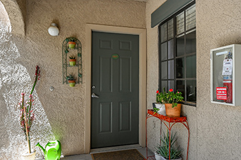 Home for Sale in West Tucson 101 S Players Club Drive 20103